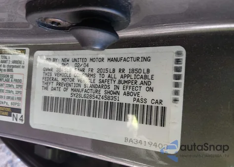 2004 Pontiac Vibe z USA, uszkodzony, nr VIN 5Y2SL62854Z458351